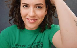 Caitlin Peluffo Goes Long