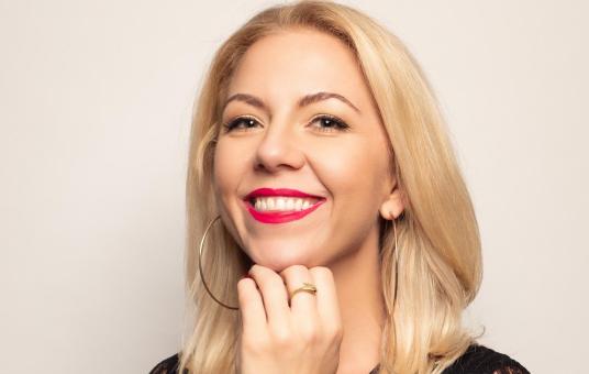 Lisa Curry, Joyelle Johnson, Shalewa Sharpe