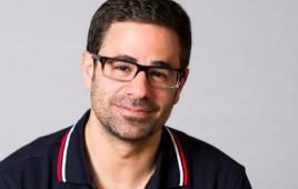 Yannis Pappas, Joe DeRosa, Neko White, Mia Jackson